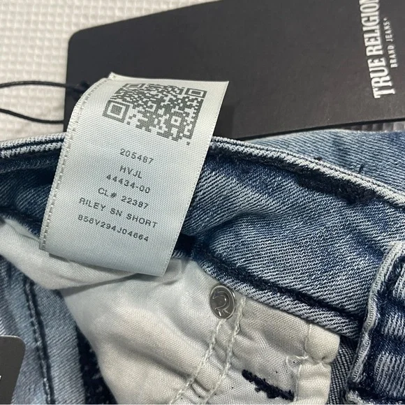 True Religion Riley knee length shorts light Wash mid rise Bermuda shorts Sz 26 - Picture 7 of 11